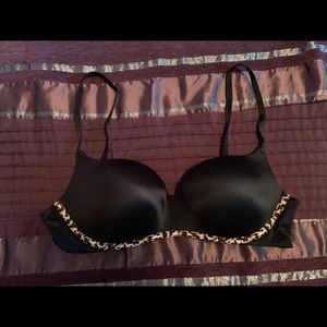 VS Black Leopard Bra